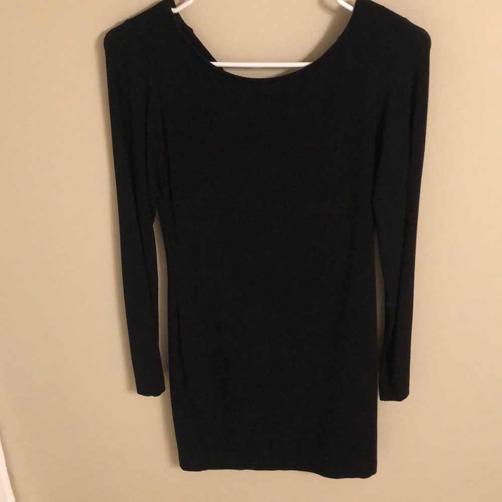 Long sleeve/back design cocktail dress